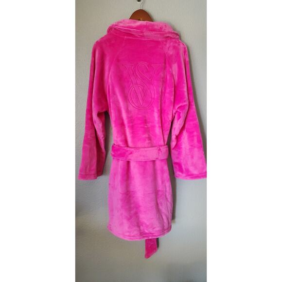 Victoria's Secret Plush Pink VS Embroidered Robe - Picture 6 of 6